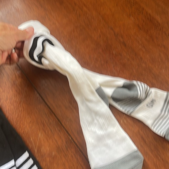 8 pair knee high socks, 4 regular, most new! 2 pair hardly worn! Nike,adidas - Picture 10 of 13